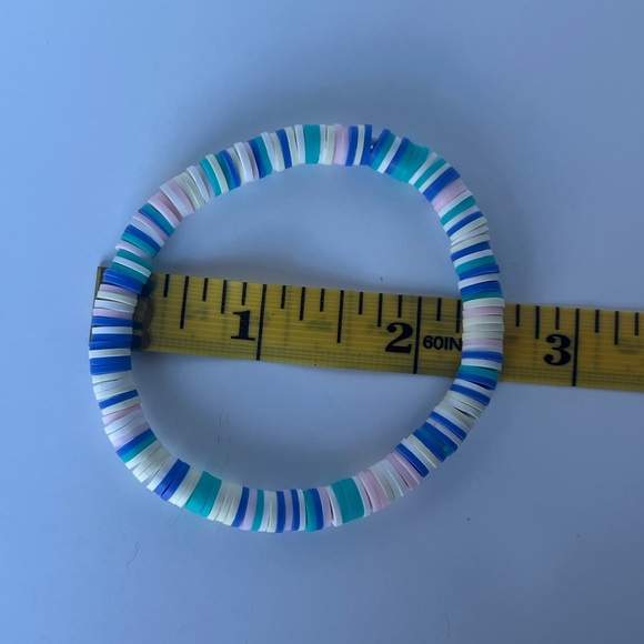 Women’s OS Multicolor Clay Beaded Bracelet - Picture 4 of 4